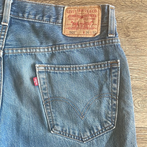 Vintage Levi’s 505 regular fit pants size 36/30 - Picture 4 of 5